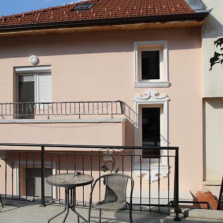 Ema Artistic House Hotel Плевен Екстериор снимка