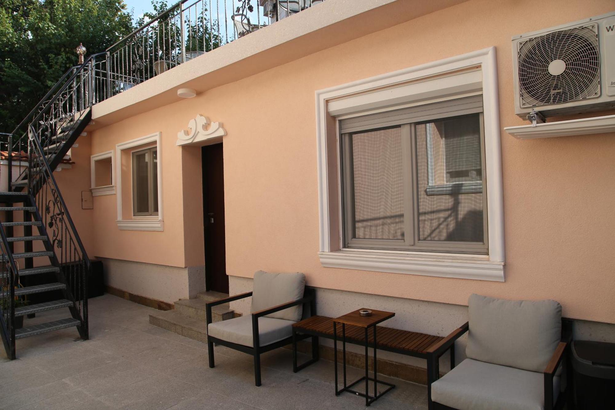 Ema Artistic House Hotel Плевен Екстериор снимка