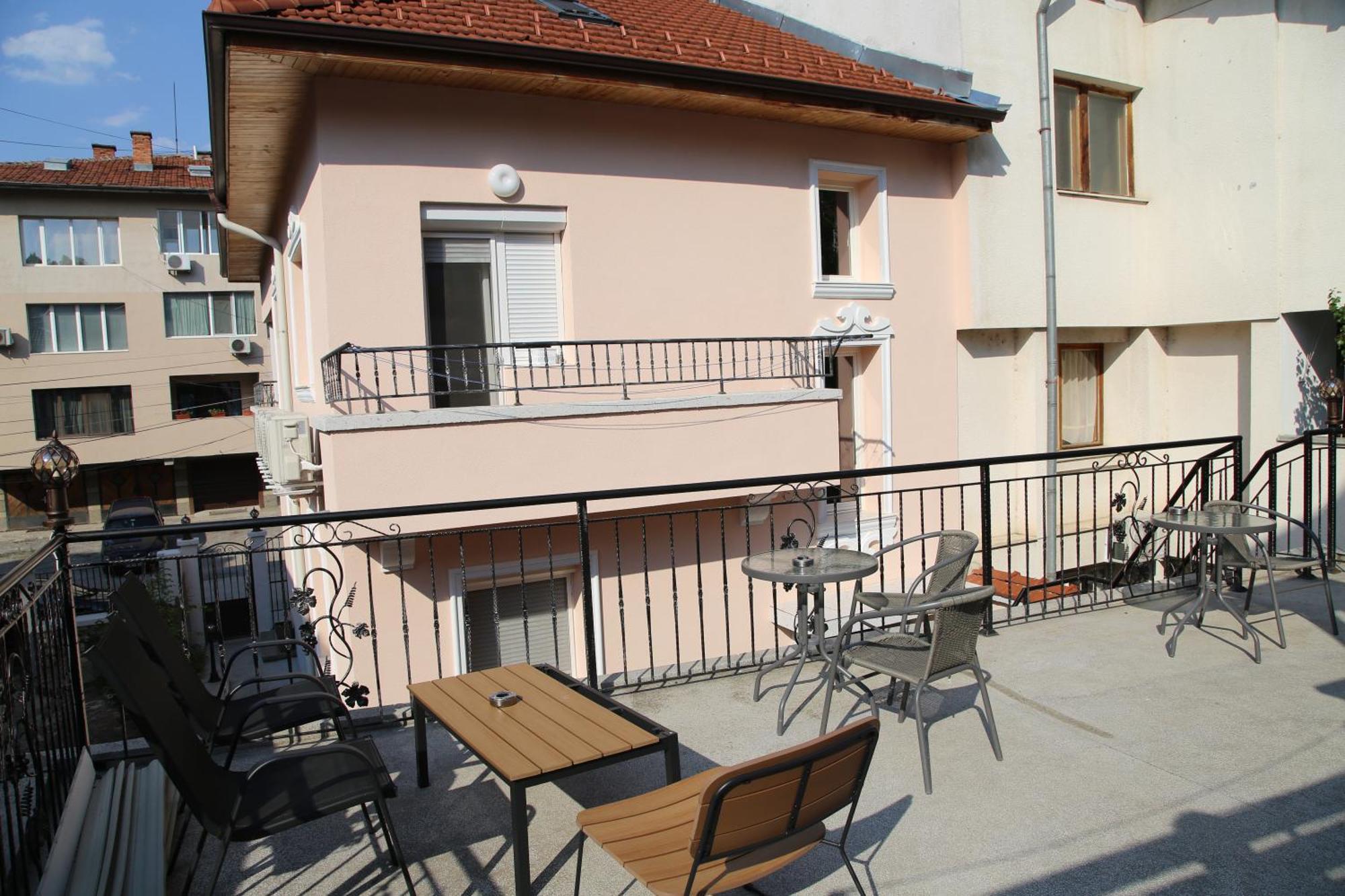 Ema Artistic House Hotel Плевен Екстериор снимка